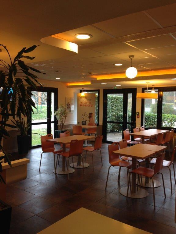 Ibis Budget Rambouillet Exterior photo