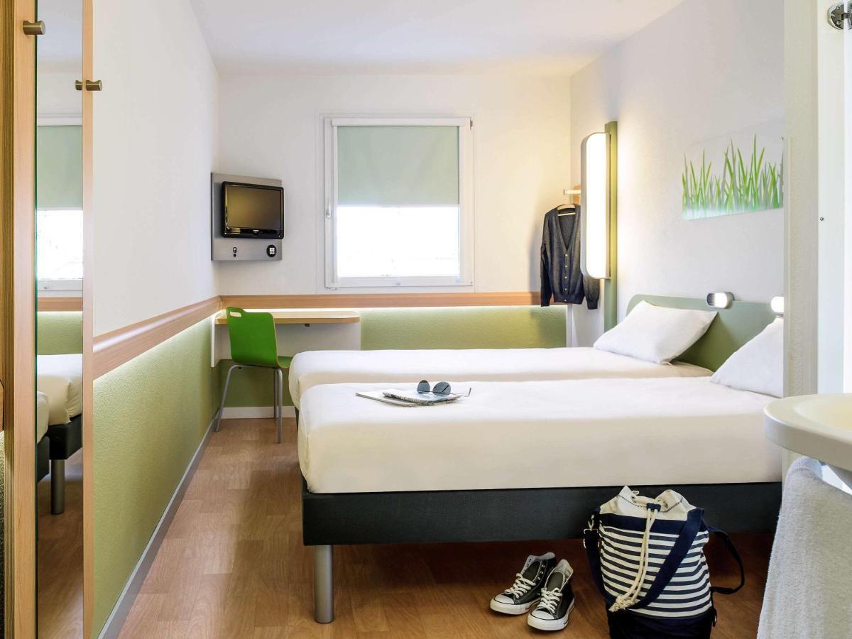 Ibis Budget Rambouillet Exterior photo